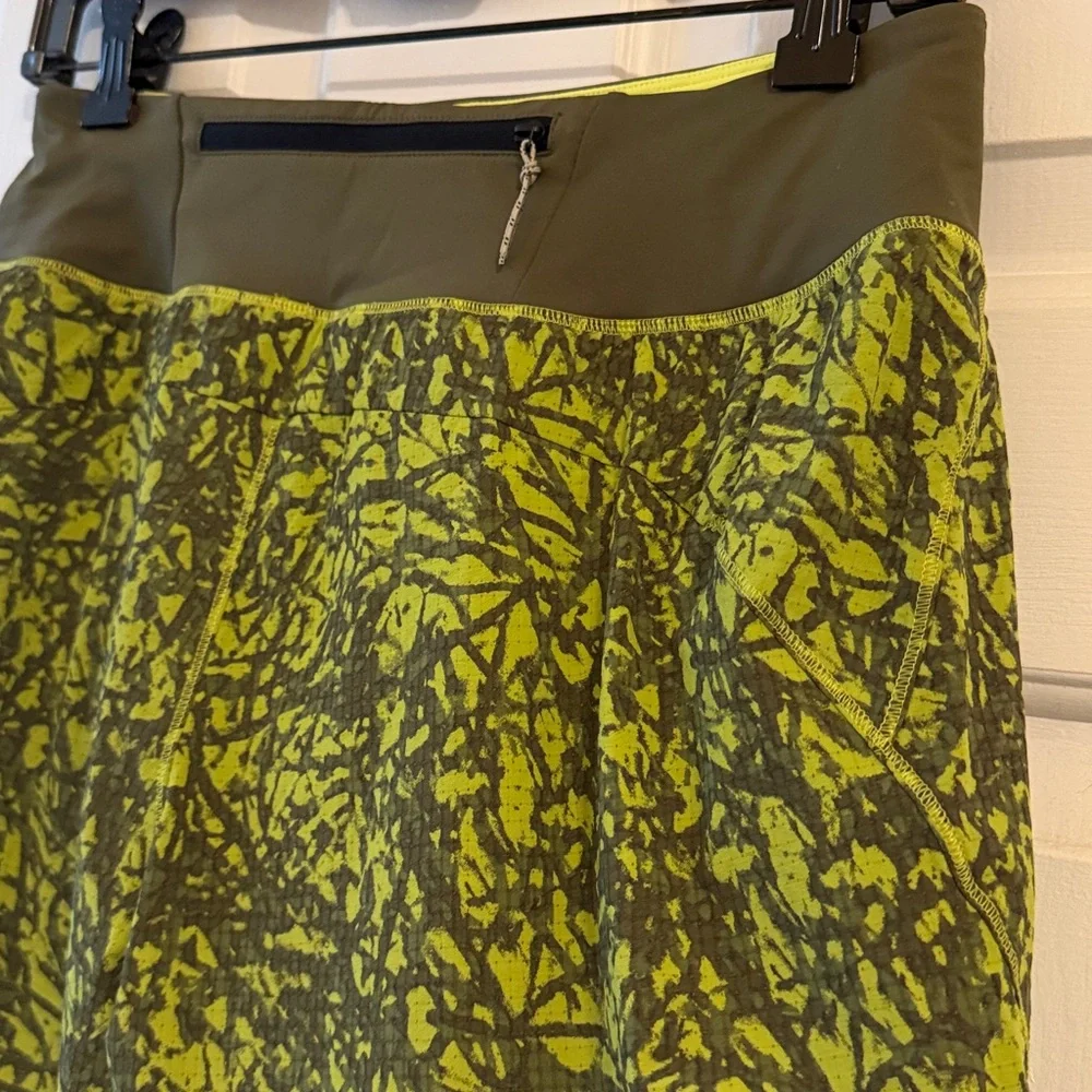 Women's REI Co-op Swiftland 5" Lined Running Shorts, size Small, Green - Picture 6 of 9